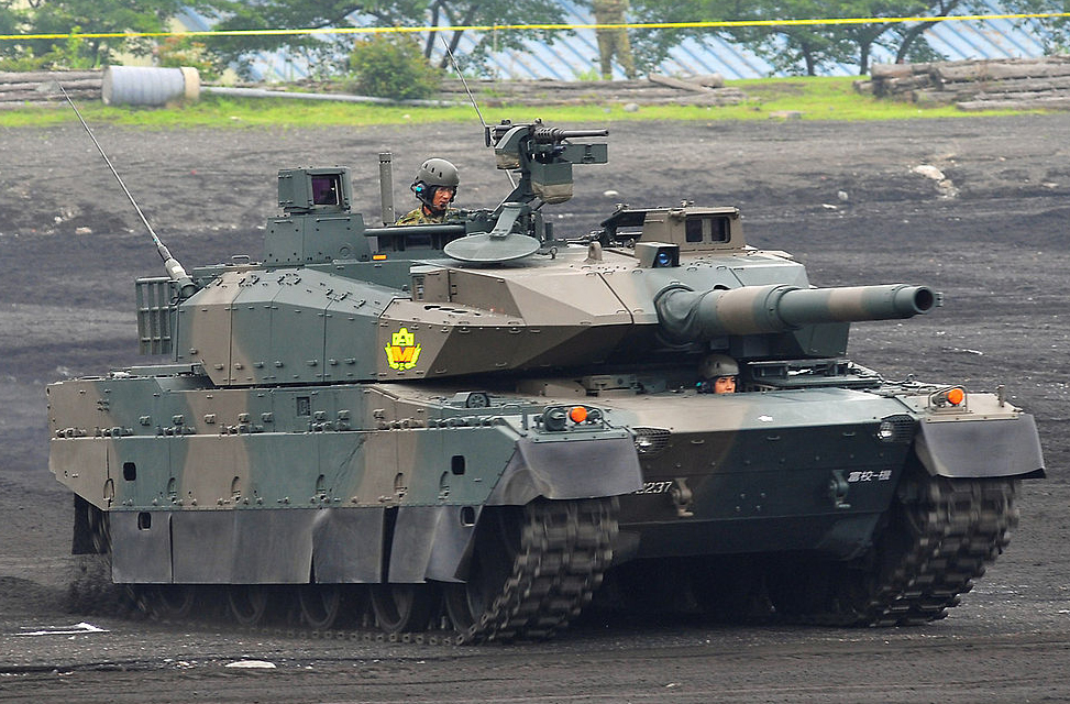 Quân đội Nhật Bản trang bị xe tăng nội địa

